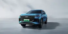 Chery Tiggo 8 Super Hybrid, 37.800 euro per 7 posti e 90 km di autonomia elettrica
