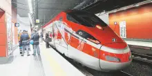 Ritardi fino a 120 minuti sull&rsquo;alta velocit&agrave; Milano-Bologna: &ldquo;Persone non autorizzate sui binari&rdquo;