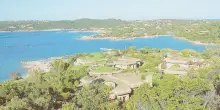 Costa Smeralda, la febbre per comprare ville da 350 milioni. Addio oligarchi russi, arrivano i miliardari Usa delle Big Tech e gli sceicchi arabi