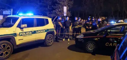 Milano, 70enne ucciso nella notte con una coltellata alla gola: fermato il presunto colpevole