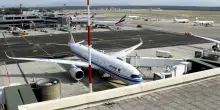 Malore in volo per il comandante, atterraggio di emergenza all&rsquo;aeroporto di Malpensa