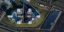 Ai, il consumo di acqua ed elettricit&agrave; per raffreddare i data center si sta trasformando in un disastro ecologico