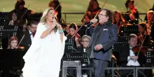 &ldquo;Basta una frase per rovinare l&rsquo;atmosfera. Mai detto che non canter&ograve; mai pi&ugrave; con Romina, faremo altri due concerti&rdquo;: Al Bano smentisce e rilancia