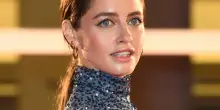 Matilde Gioli: &ldquo;Iperattiva e pasticciona, ho rischiato la paralisi per un incidente a nuoto. Praticavo sport estremi per anestetizzare il dolore, mio padre &egrave; morto mentre giravo il primo film&rdquo;