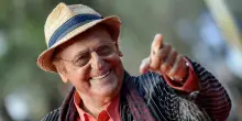 &ldquo;A casa erano tutti monarchici tranne mio nonno. Il nostro problema era mangiare e poco altro. La politica non entrava nelle case&rdquo;: i ricordi di Renzo Arbore
