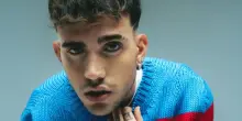 Il tormentone &ldquo;Loca&rdquo; porta AKA 7even in tribunale: il cantante di &ldquo;Amici&rdquo; rinviato a giudizio dopo la denuncia di Lema, che sostiene di aver scritto il brano nel 2019 con il titolo &ldquo;Loka&rdquo;
