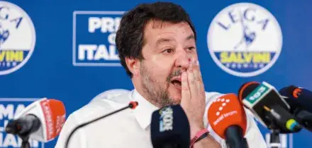 Lega, il Nord si ribella a Salvini e rivuole il partito di Bossi: &ldquo;Si convochi il Congresso&rdquo;. E rispuntano i 49 milioni
