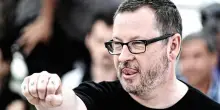 Lars von Trier prepara la sua “Enciclopedia del Caos”: 100 episodi per raccontare un mondo irripetibile