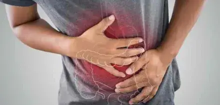 Tumore al colon-retto, perch&eacute; colpisce sempre pi&ugrave; persone sotto i 50 anni? Uno studio scopre differenze nelle cellule tumorali dei giovani. Dall&rsquo;anemia al sangue nelle feci, i sintomi da non sottovalutare