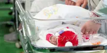 In Italia nati solo 355mila bambini nel 2025: minimo storico dal dopoguerra. &ldquo;Bisogna restituire la libert&agrave; di potere avere figli&rdquo;