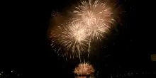Fuoco d&rsquo;artificio fuori controllo, mamma e figlia di 6 anni ferite ad Andora