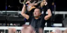 &ldquo;Renee Good uccisa per aver esercitato il diritto di protestare. L&rsquo;ICE deve levare le tende da Minneapolis&rdquo;:  Bruce Springsteen furioso con Donald Trump