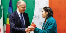 Schlein e Grillo riciclano il copione del 2022: la storia si ripete, ci terremo Meloni