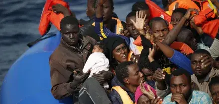 Migranti, il governo limita le ispezioni parlamentari nei Cpr. Le opposizioni: &ldquo;Illegale, cosa volete nascondere?&rdquo;