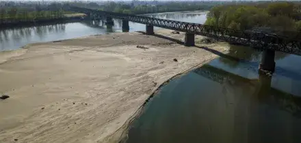 Emergenza caldo? Non solo, &egrave; gi&agrave; &ldquo;guerra dell&rsquo;acqua&rdquo;. La siccit&agrave; mette in ginocchio il Nord Italia: a rischio agricoltura e allevamenti