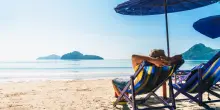 Si va in vacanza ma si torna pi&ugrave; stanchi di prima: meno di 4 giovani su 10 rientrano davvero riposati. Il 45% accusa malesseri nei primi giorni e il 70% vive le ferie sotto l&rsquo;influenza dei social