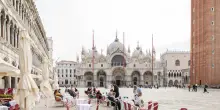 &ldquo;Ci siamo trovati letteralmente travolti dalla situazione&rdquo;: hacker attaccano Booking e mettono in vendita stanze a 15 euro a Venezia, tremila turisti si presentano in un hotel da 25 camere a San Marco