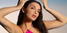 &ldquo;&Egrave; stata violata la mia privacy! Non stalkerizzatemi al maneggio. Vado nel panico. Se un cavallo poi vi morde un dito? Ca**i vostri&rdquo;: Elettra Lamborghini furibonda
