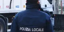 &ldquo;Fu un arresto illegale&rdquo;, l&rsquo;accusa per cinque vigili urbani a Milano. La procura: &ldquo;Agivano come una squadretta&rdquo;