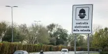Il ministero dei Trasporti promette una app per mappare gli autovelox: “Attiva a settembre, due mesi per censimento”