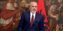 Albania, il concerto di Kanye West &egrave; un flop: pochi biglietti venduti (troppo cari), Edi Rama stanzia 4 milioni per non farlo saltare. E scoppia la protesta