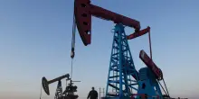 T&E: &ldquo;Con la guerra gi&agrave; 18 miliardi di extraprofitti per le compagnie petrolifere. Vanno tassati per sostenere i vulnerabili e ridurre la dipendenza energetica&rdquo;