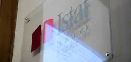 Istat: a luglio i prezzi salgono del 2,9% su base annua. L&rsquo;inflazione rallenta rispetto a giugno, ma meno del previsto