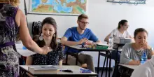 Esami di maturit&agrave; e caldo record, solo il 7% delle scuole ha impianti di climatizzazione: &ldquo;Il calendario scolastico &egrave; pensato per un clima che non esiste pi&ugrave;&rdquo;
