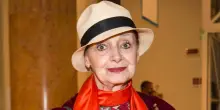 &ldquo;Prese un giornale per strada e ci fece un cappello. Era come se volasse sopra l&rsquo;acqua, solo verso l&rsquo;alba riuscimmo a portarlo a casa&rdquo;: Milena Vukotic ricorda la notte a danzare con Nurejev sul Tevere