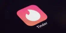 Cos&rsquo;&egrave; il boysober, il nuovo trend che spinge a prendersi una pausa dalle relazioni romantiche (e dalle app di dating)