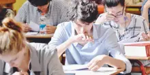 Ansia per il primo vero esame e fiducia nei prof: la generazione Covid affronta la Maturità