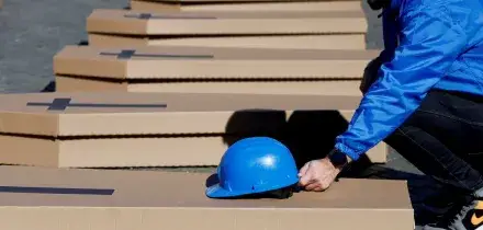 Infortuni sul lavoro, Inail: altre 1.002 vittime da gennaio a novembre 2025. Morti anche otto studenti