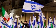 Vietato criticare il governo di Israele: per il ddl antisemitismo i testi depositati salgono a 5. Caos Pd dopo la spaccatura su Delrio