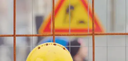 Ravenna, operaio 21enne muore dopo due giorni di agonia: era precipitato dal tetto di un&rsquo;officina