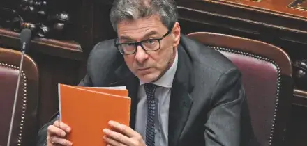 Roma cerca di ricucire con Bruxelles sul golden power: nelle operazioni finanziarie scatter&agrave; solo dopo il parere Ue