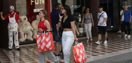 25 aprile e 1&deg; maggio, come sono indicate le festivit&agrave; in busta paga e cosa bisogna controllare