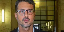 &ldquo;Fabrizio Corona dovr&agrave; ritirare Falsissimo e tutte le informazioni private riguardanti Alfonso Signorini&rdquo;: &egrave; la decisione del giudice Roberto Pertile