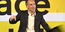 In Francia l&rsquo;altro &ldquo;calvario&rdquo; &egrave; quello delle primarie dei socialisti. Fiondate contro lo &ldquo;straniero&rdquo; Glucksmann: &ldquo;&Egrave; un neo-Macron&rdquo;