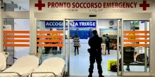 Esplosione in un’officina: tre operai feriti, due gravi. Il titolare: “Incidente imprevedibile”