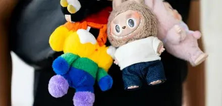 Sequestrati a Palermo 10mila Labubu falsi per un valore di mezzo milione di euro