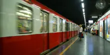 Si sente un forte &ldquo;odore di sostanze chimiche&rdquo; e 14 persone si sentono male sulla metro: &egrave; giallo sulla vera causa dei malesseri