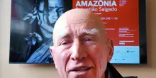 Con la morte di Sebastião Salgado viene meno l’importanza della sua missione in un tempo nero