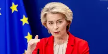 Ultimatum dei Socialisti a von der Leyen dopo il dietrofront sul greenwashing: pronti a ritirare la fiducia