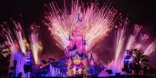 Treni, castelli e magia: viaggio con famiglia a Disneyland Paris tra emozioni, gadget e nuove aree dedicate a Frozen e Il Re Leone