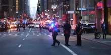 Sparatoria a New York: 27enne armato di fucile uccide 4 persone nel grattacielo sede di Blackstone e NFL