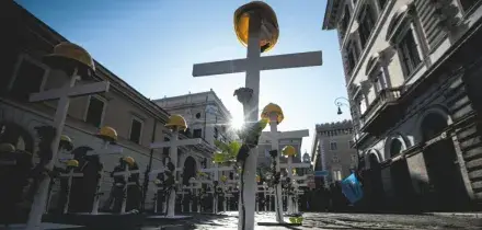 Aumentano ancora i morti sul lavoro in Italia: in 10 mesi 889 casi. Crescono le denunce di infortunio al Sud