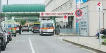 Milioni di italiani rinunciano alle cure per costi e disuguaglianze territoriali: i numeri della sanit&agrave; in crisi