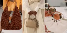 Le migliori borse viste alla Fashion Week di Milano: intrecciate, a mezzaluna o scamosciate, ecco i modelli di tendenza da avere nel guardaroba