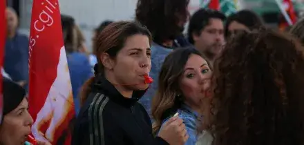 Yoox ritira il licenziamento collettivo, raggiunto l’accordo al ministero: 70 esuberi in meno e incentivi all’esodo