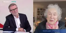Margaret Atwood da Fazio: “Vi spiego perché la profezia de ‘Il racconto dell’ancella’ si sta avverando” – Video